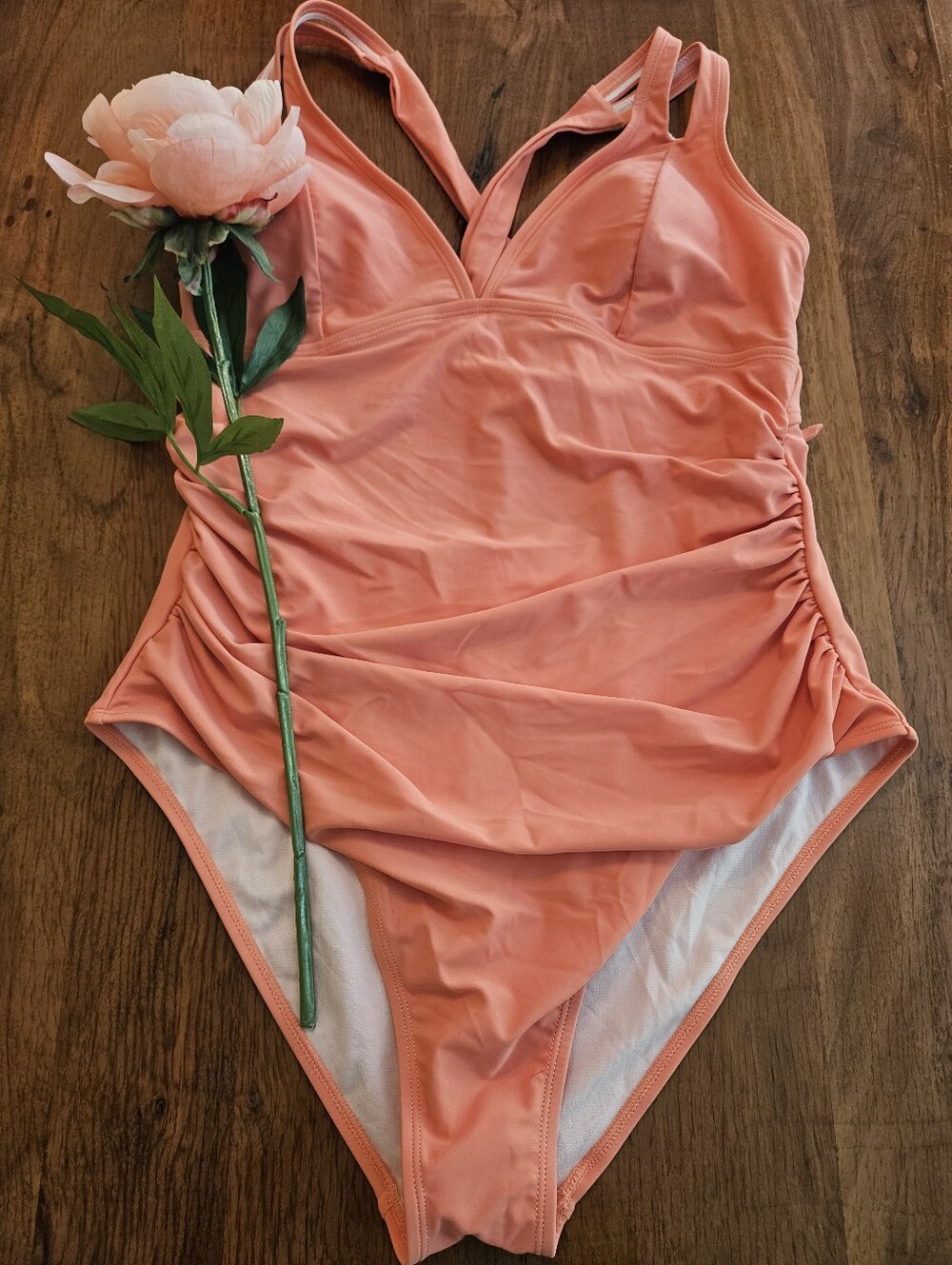 Cupshe Coral/Peach Deep V One-Piece Swimsuit